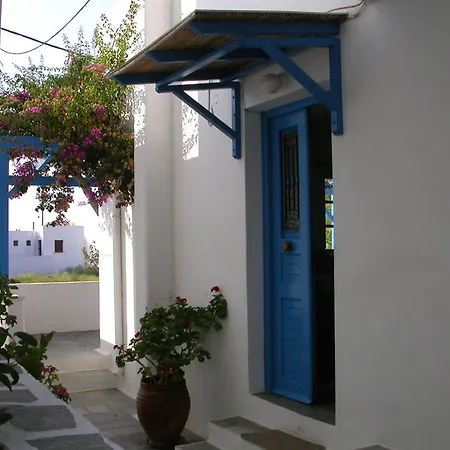Amalia Hotel Livadi (Serifos)